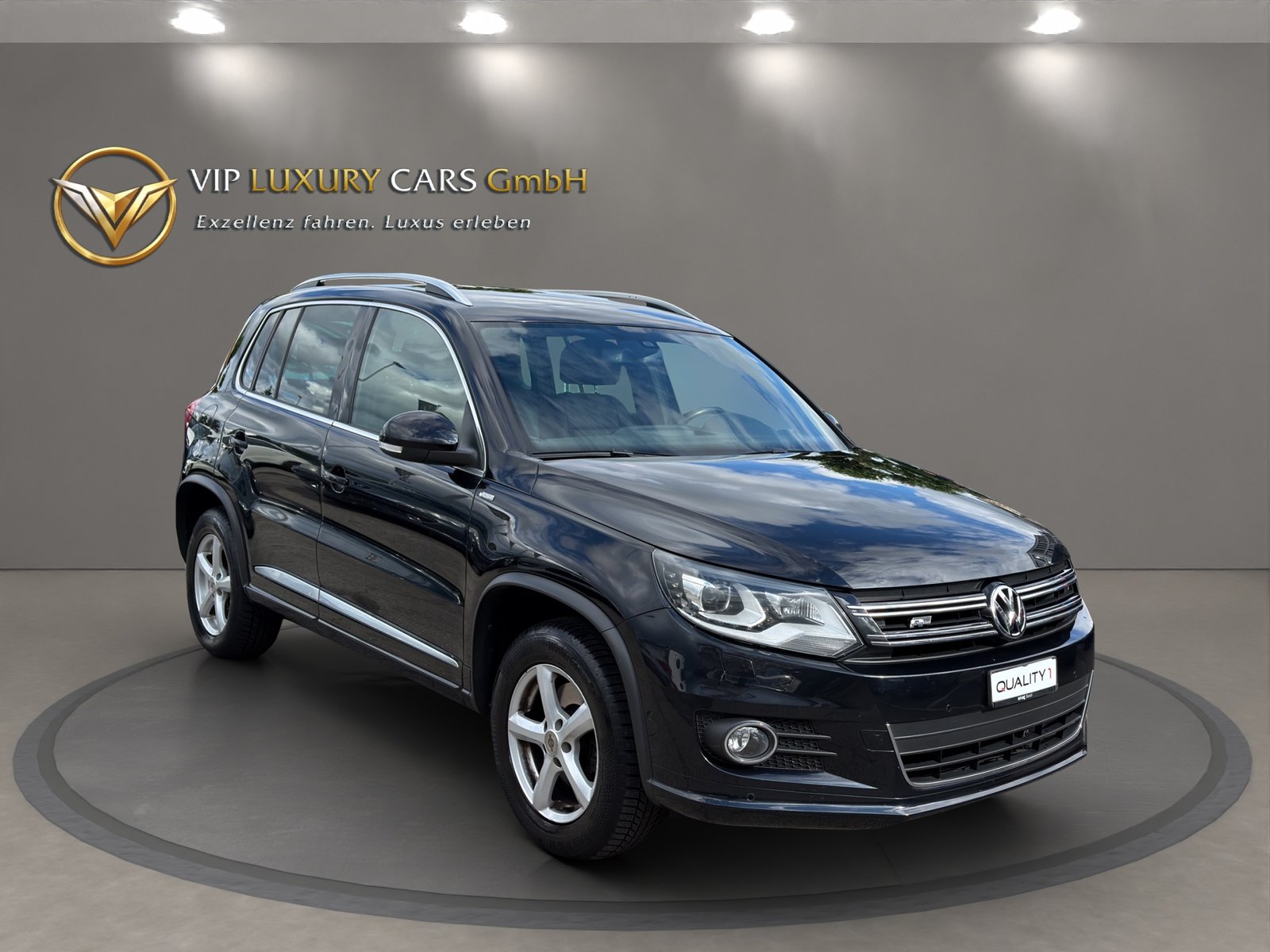 VW Tiguan 2.0 TSI Cup R-Line 4Motion DSG, Petrol, Second hand / Used, Automatic - 3