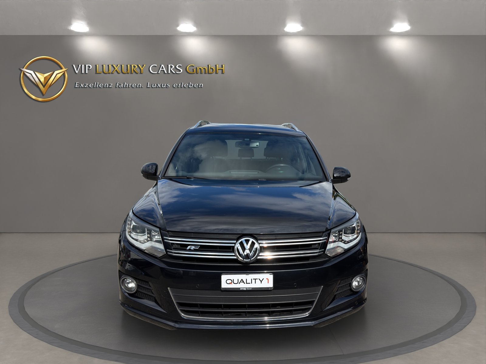 VW Tiguan 2.0 TSI Cup R-Line 4Motion DSG, Petrol, Second hand / Used, Automatic - 4