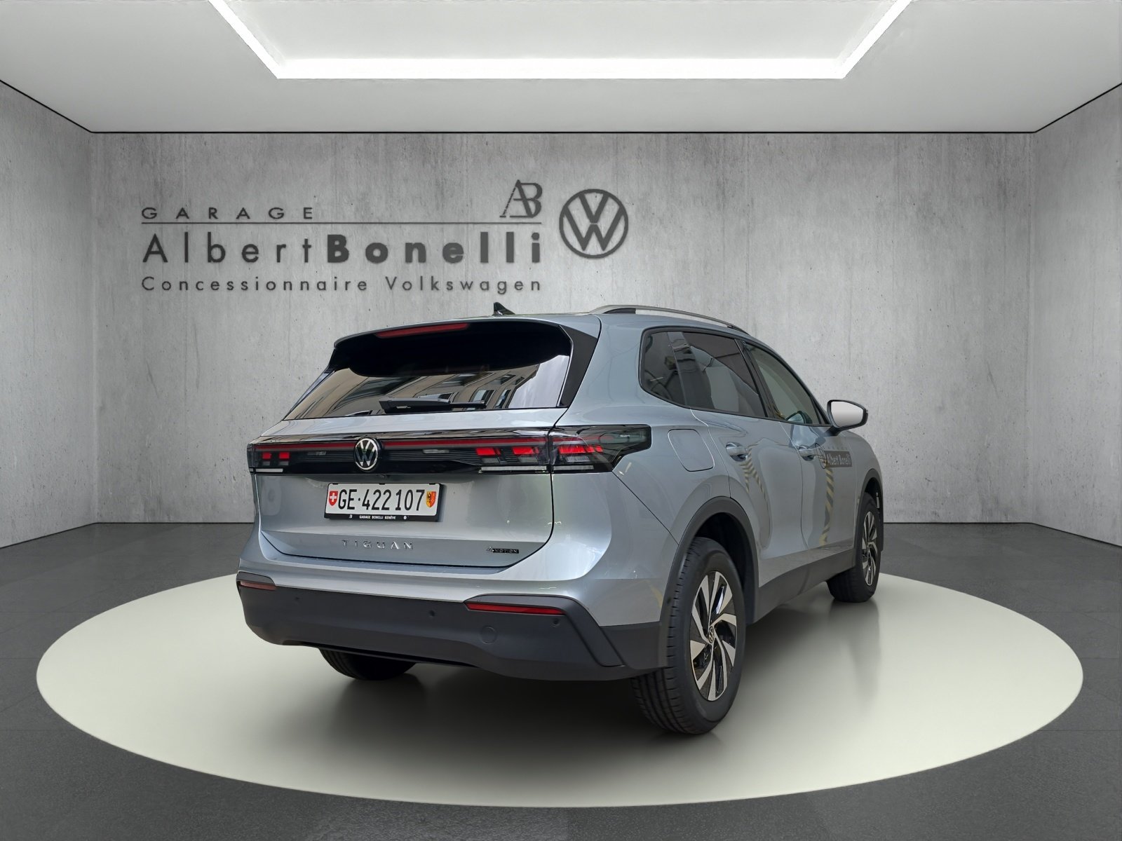 VW Tiguan 2.0 TSI DSG United 4Motion, Petrol, Second hand / Used, Automatic - 3