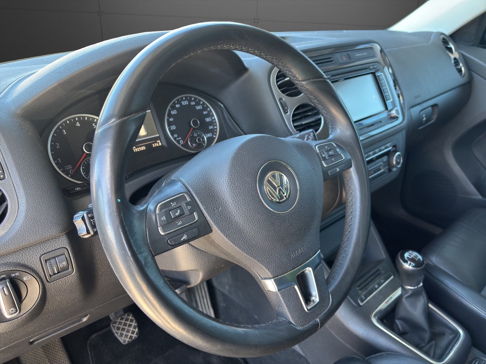 VW Tiguan 2.0 TSI SportStyle 4Motion, Benzin, Occasion / Gebraucht, Handschaltung - 4
