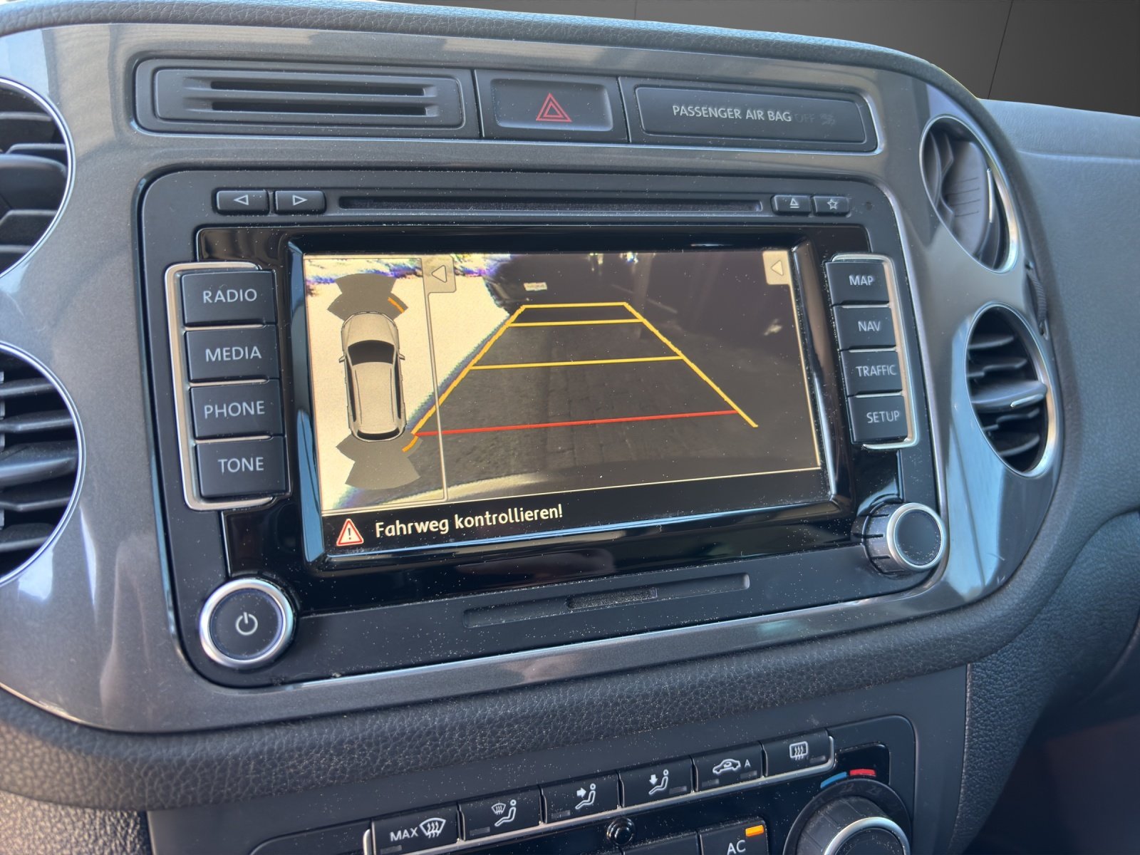 VW Tiguan 2.0 TSI SportStyle 4Motion, Benzin, Occasion / Gebraucht, Handschaltung - 7