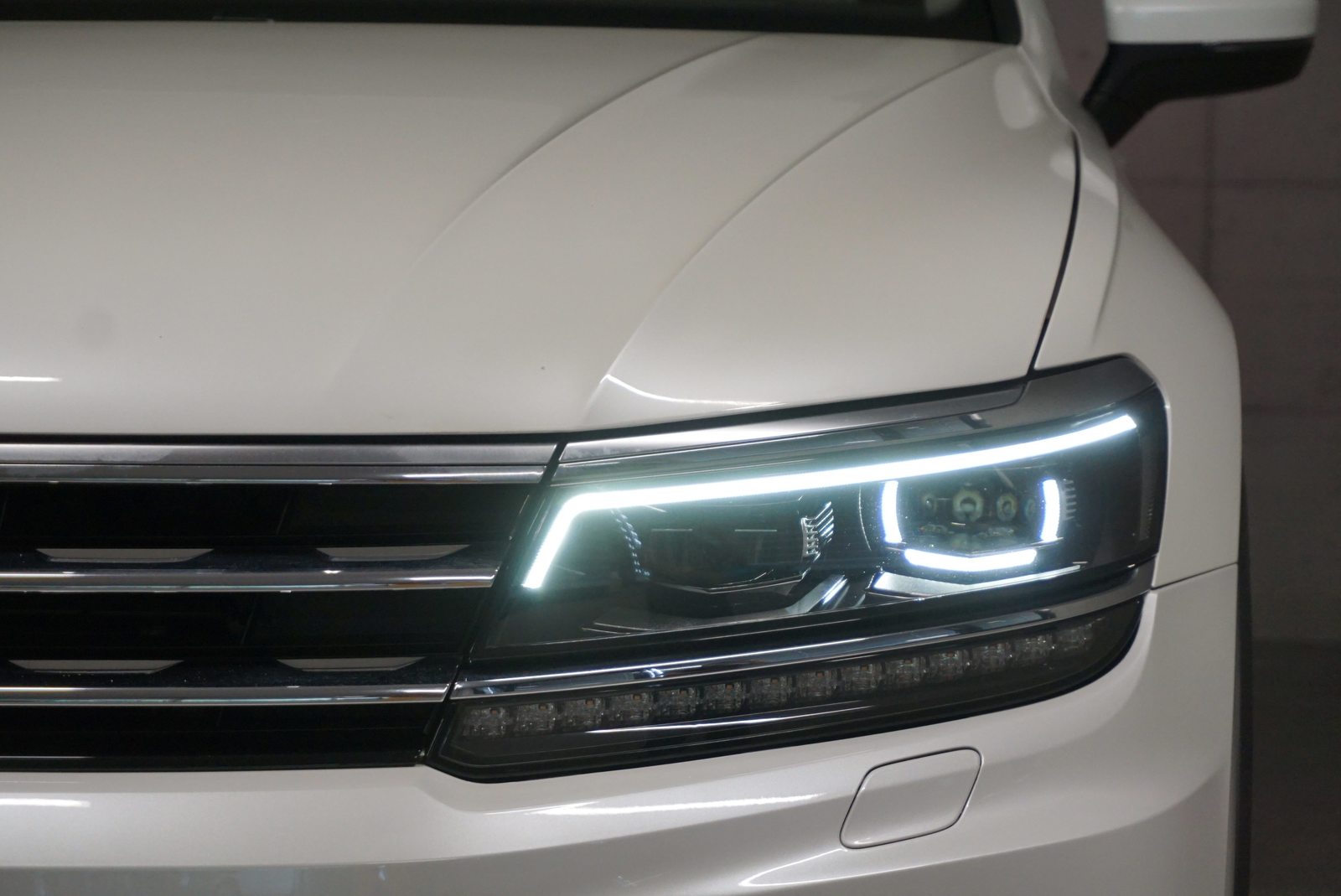 VW NEW Tiguan Highline, Diesel, Second hand / Used, Automatic - 6