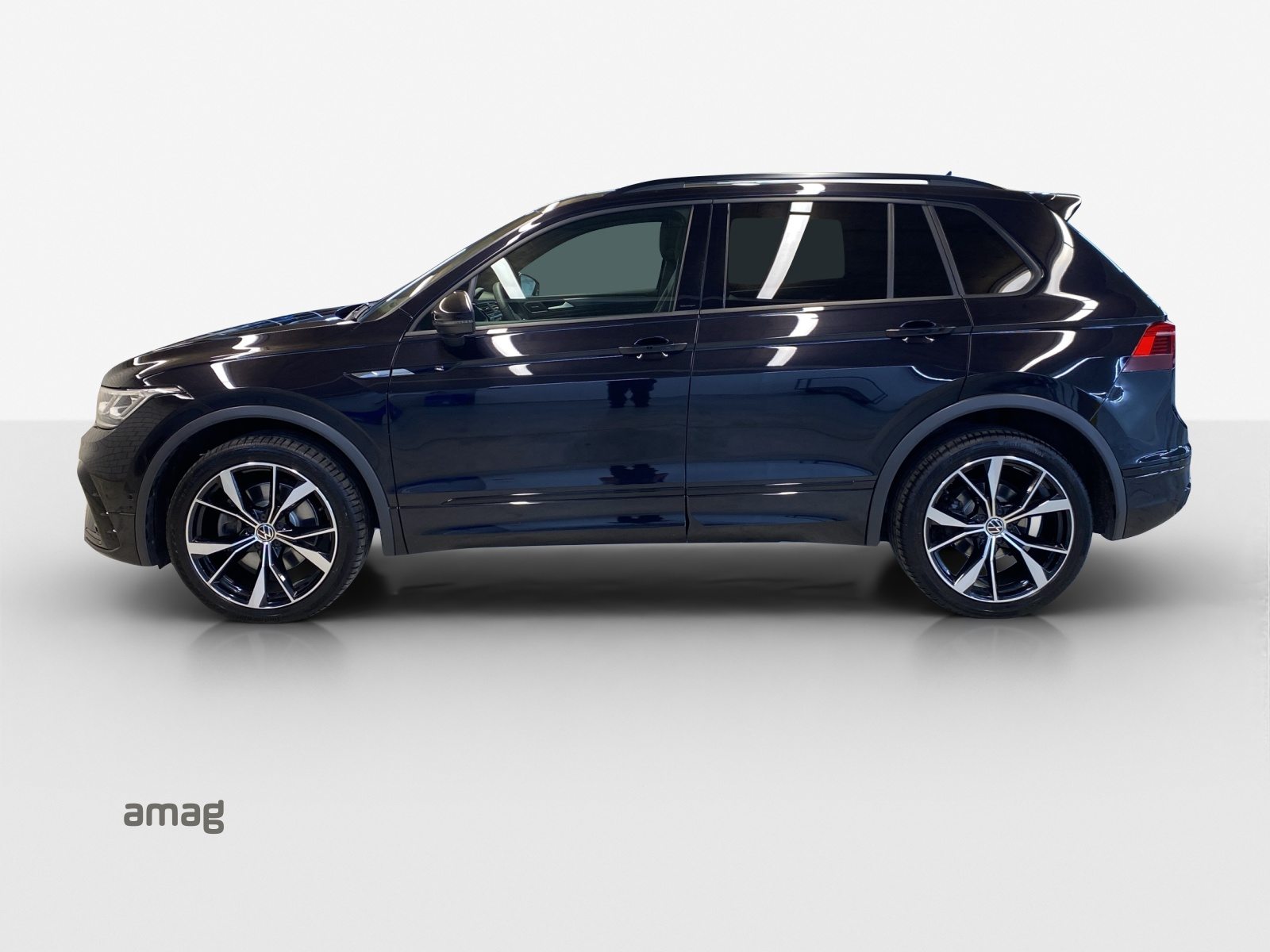 VW Tiguan R-Line, Benzina, Occasioni / Usate, Automatico - 2