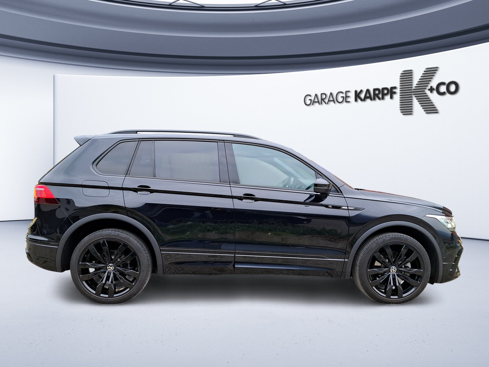 VW Tiguan R-Line SELECTION, Diesel, Second hand / Used, Automatic - 6