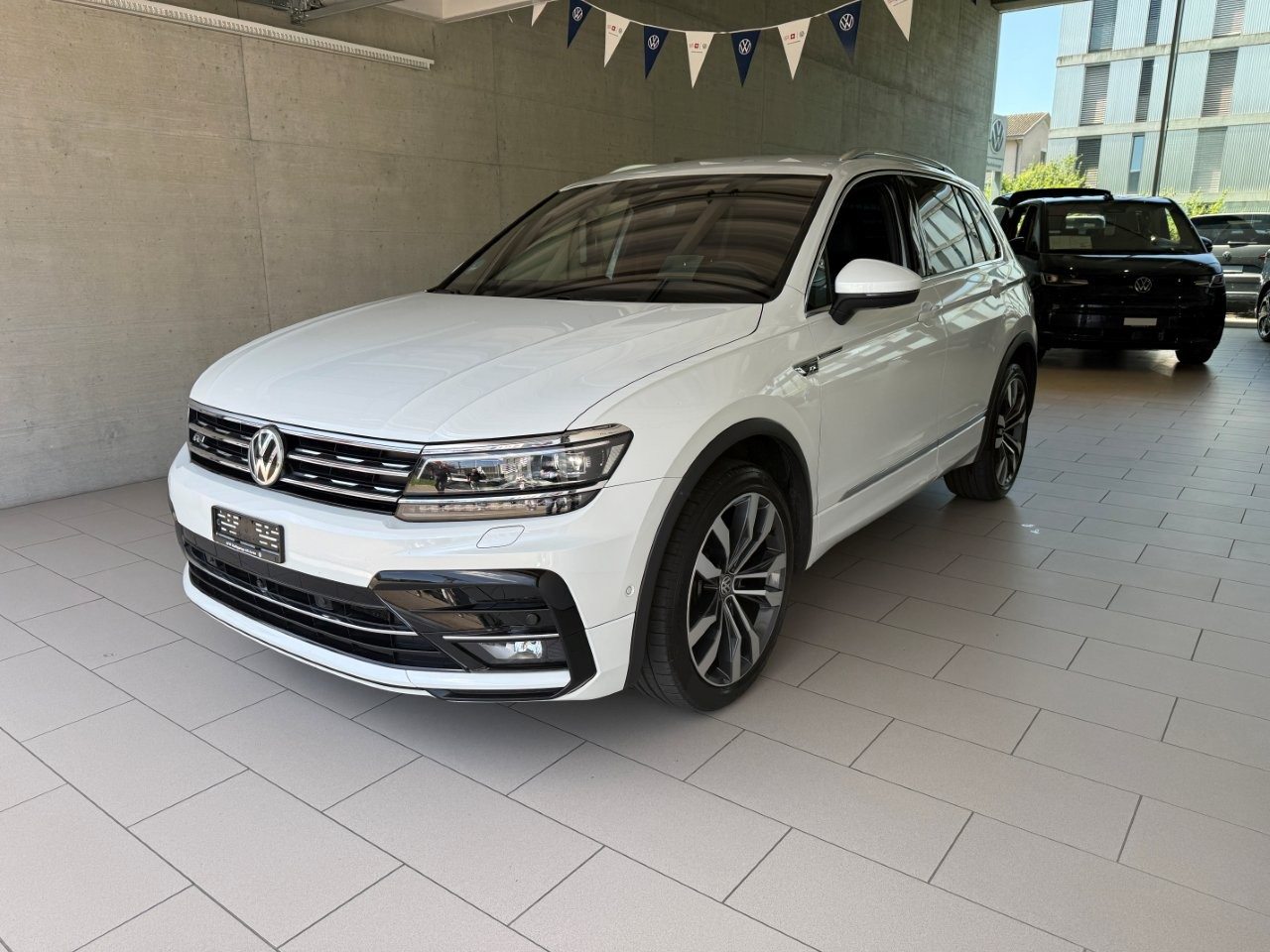VW Tiguan Highline, Diesel, Occasion / Utilisé, Automatique - 2