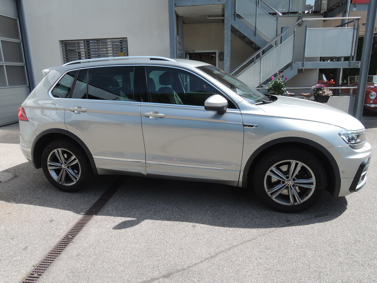 VW Tiguan 2.0TSI Offroad 4M 4Motion DSG, Petrol, Second hand / Used, Automatic - 3