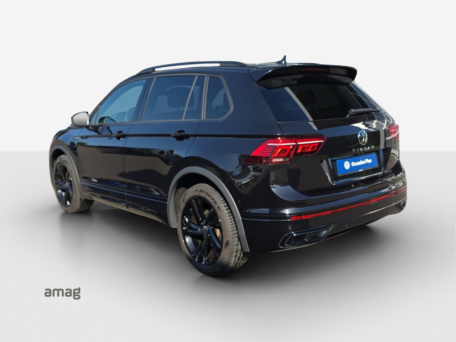 VW Tiguan R-Line, Petrol, Second hand / Used, Automatic - 3