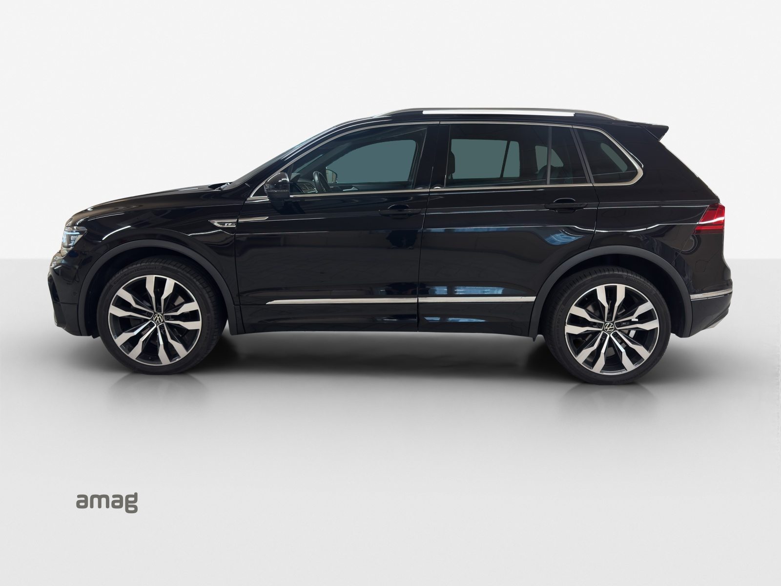 VW Tiguan Highline, Petrol, Second hand / Used, Automatic - 2