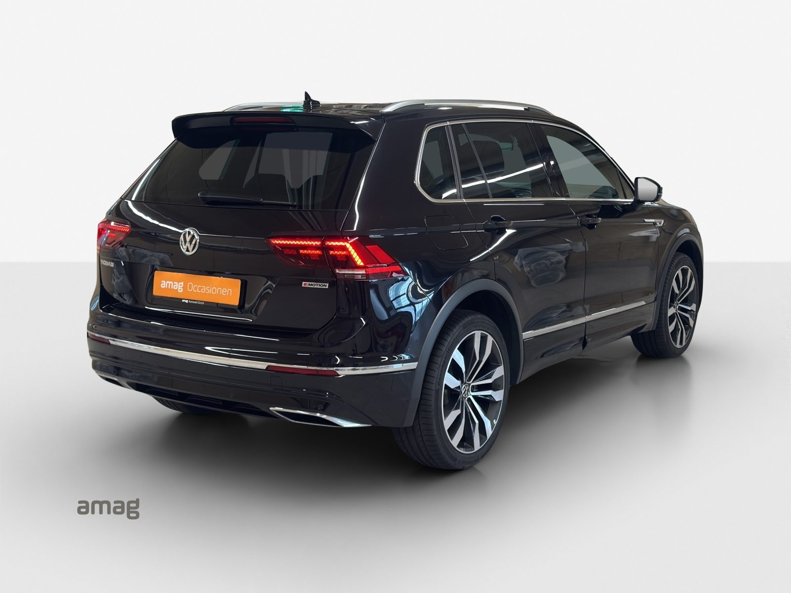 VW Tiguan Highline, Petrol, Second hand / Used, Automatic - 5
