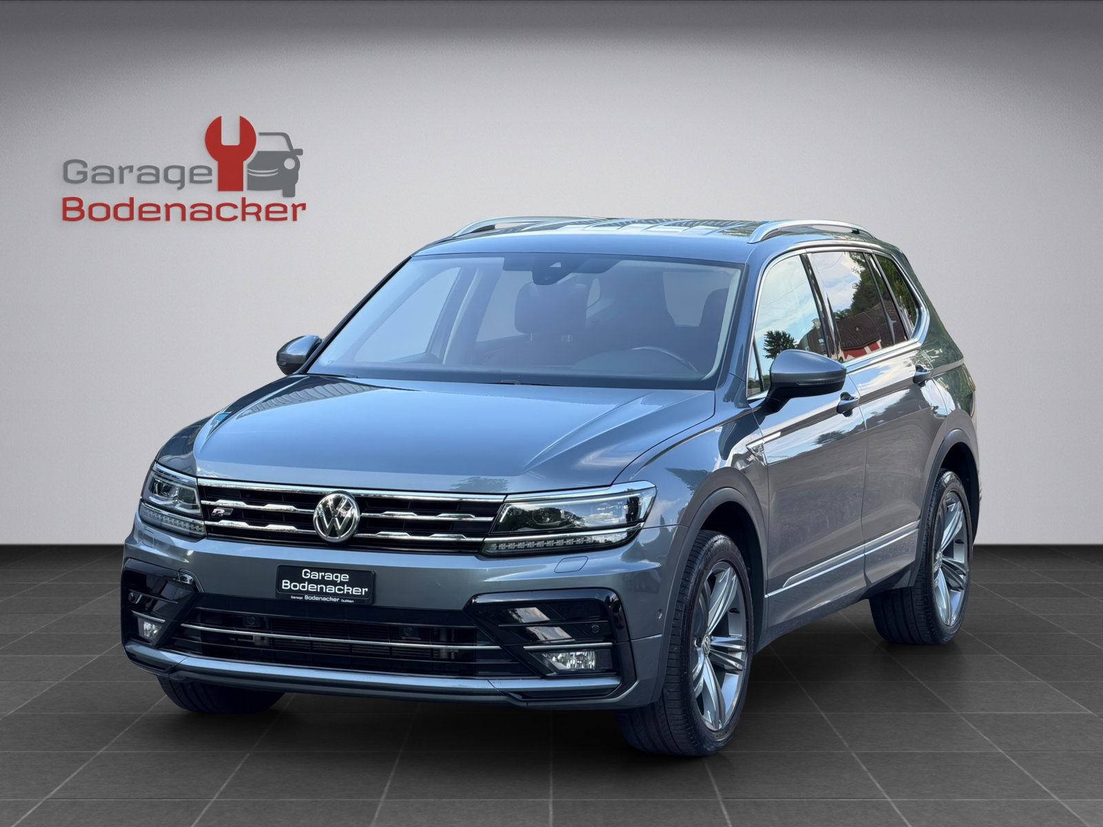 VW Tiguan Allspace 2.0 TDI SCR Highline 4MotionDSG * R Line, Diesel, Second hand / Used, Automatic - 2