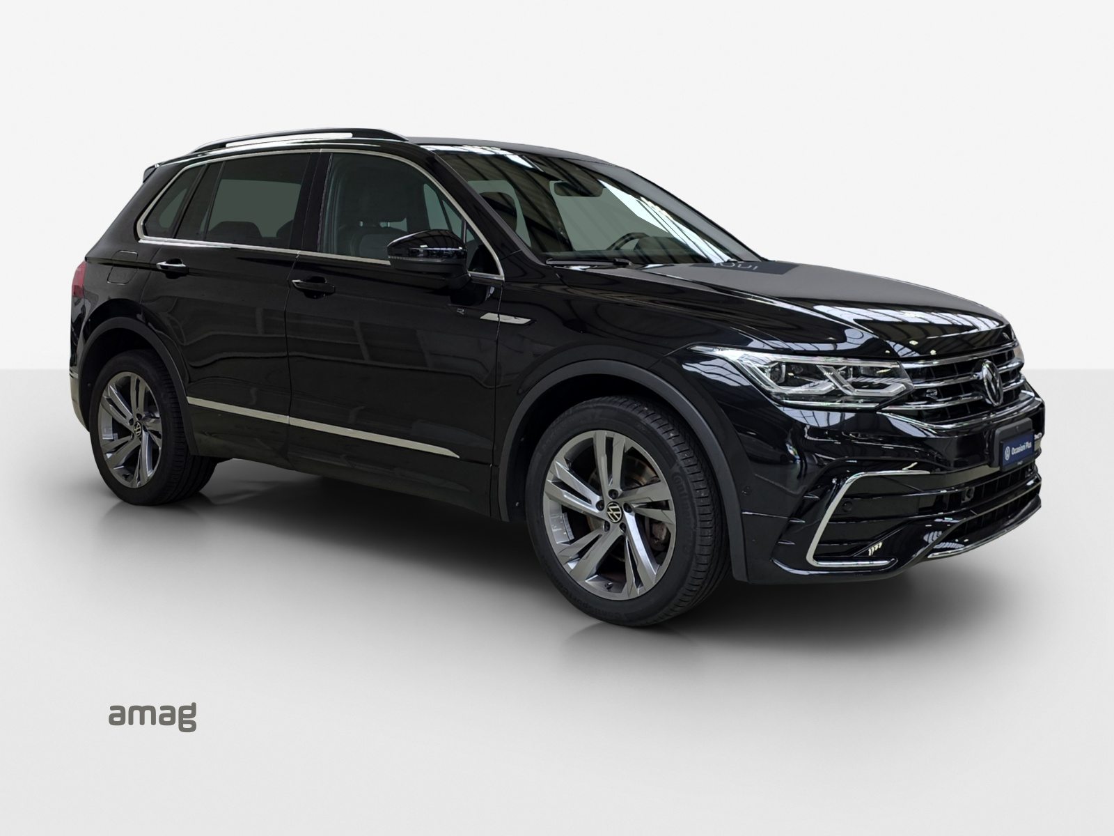 VW Tiguan R-Line, Petrol, Second hand / Used, Automatic - 6