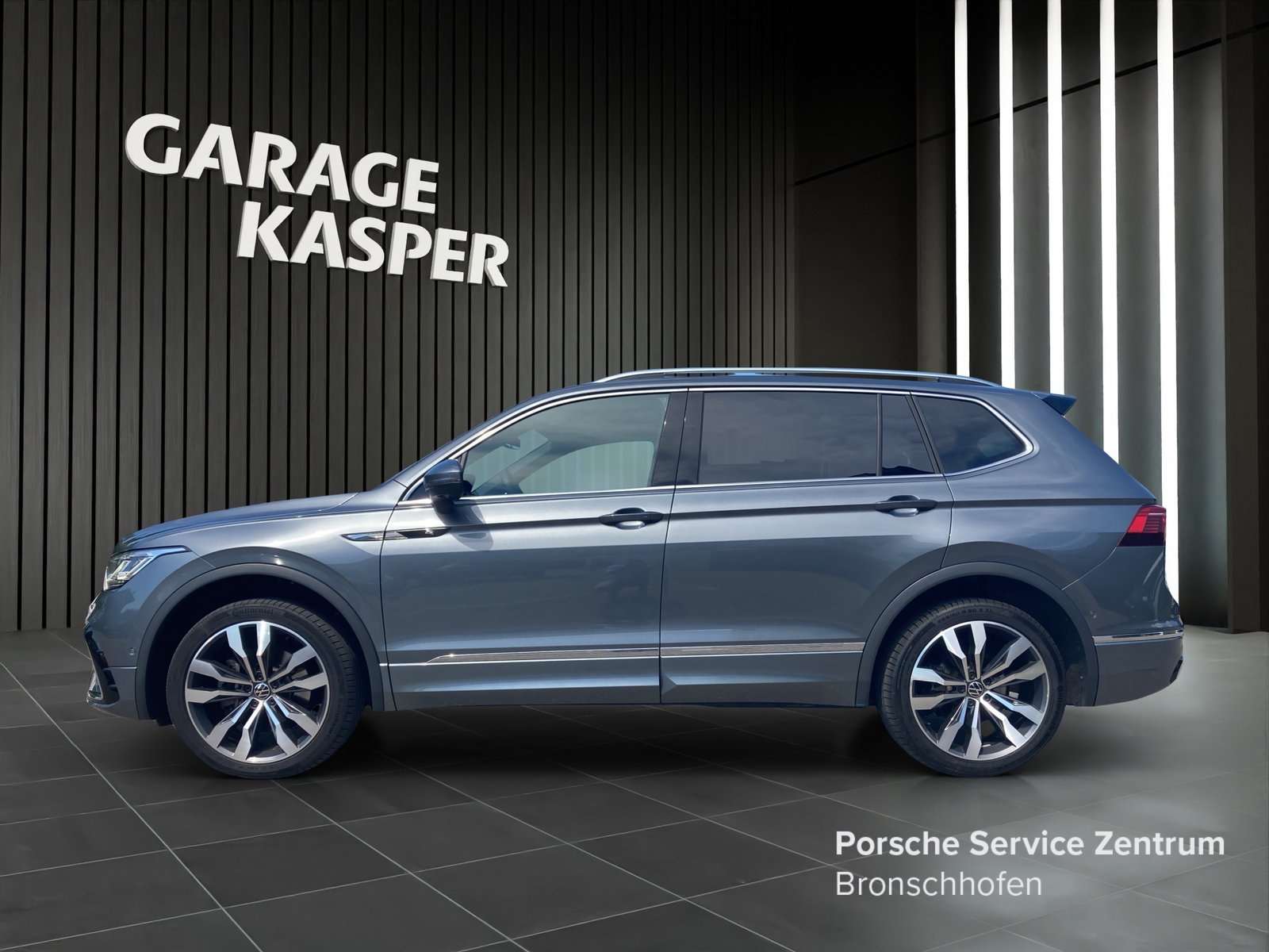 VW Tiguan Allspace 2.0 TDI SCR R-, Diesel, Second hand / Used, Automatic - 2