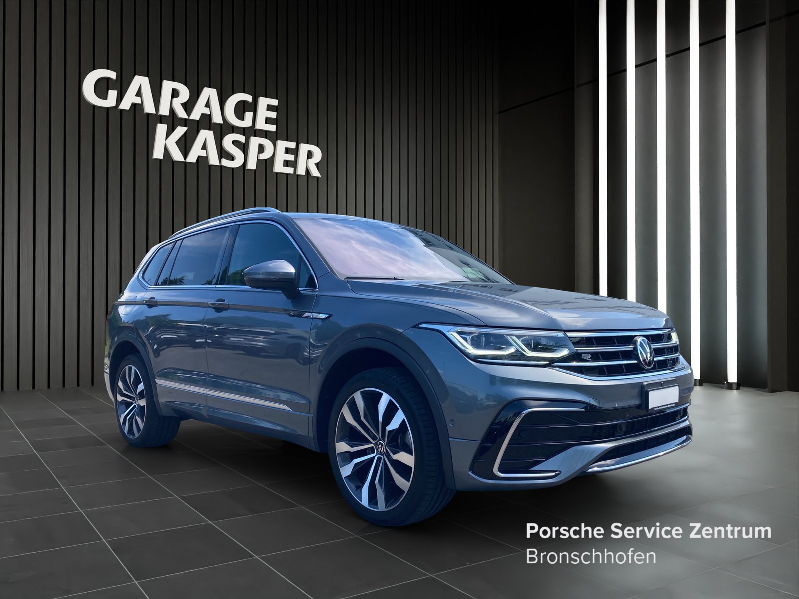 VW Tiguan Allspace 2.0 TDI SCR R-, Diesel, Second hand / Used, Automatic - 7