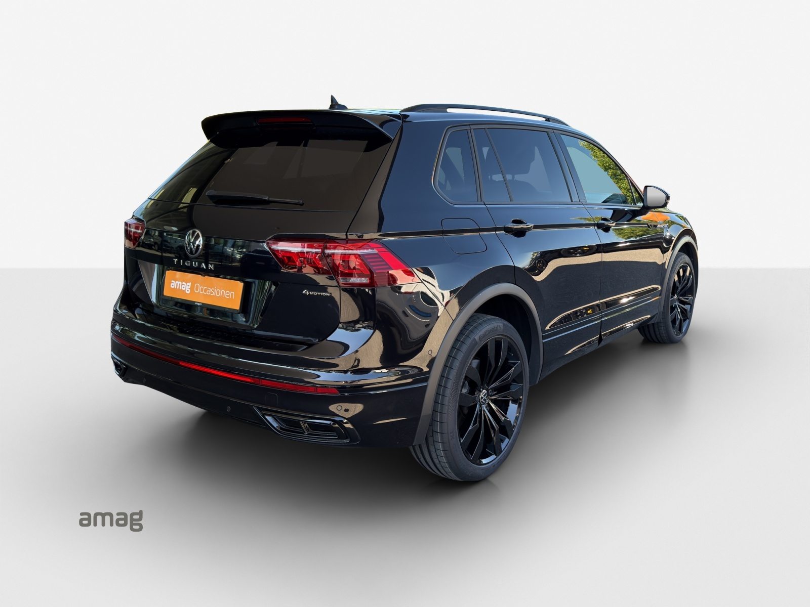 VW Tiguan R-Line, Petrol, Second hand / Used, Automatic - 5