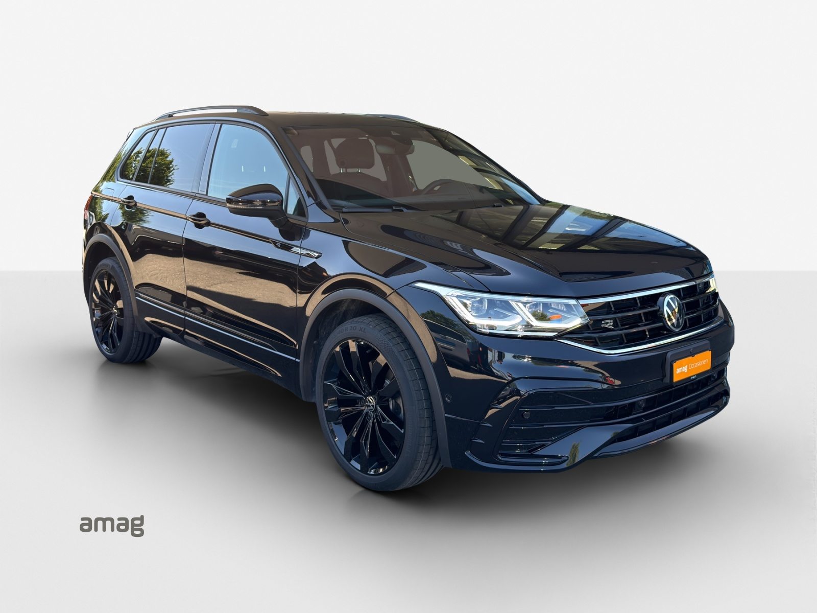 VW Tiguan R-Line, Petrol, Second hand / Used, Automatic - 6