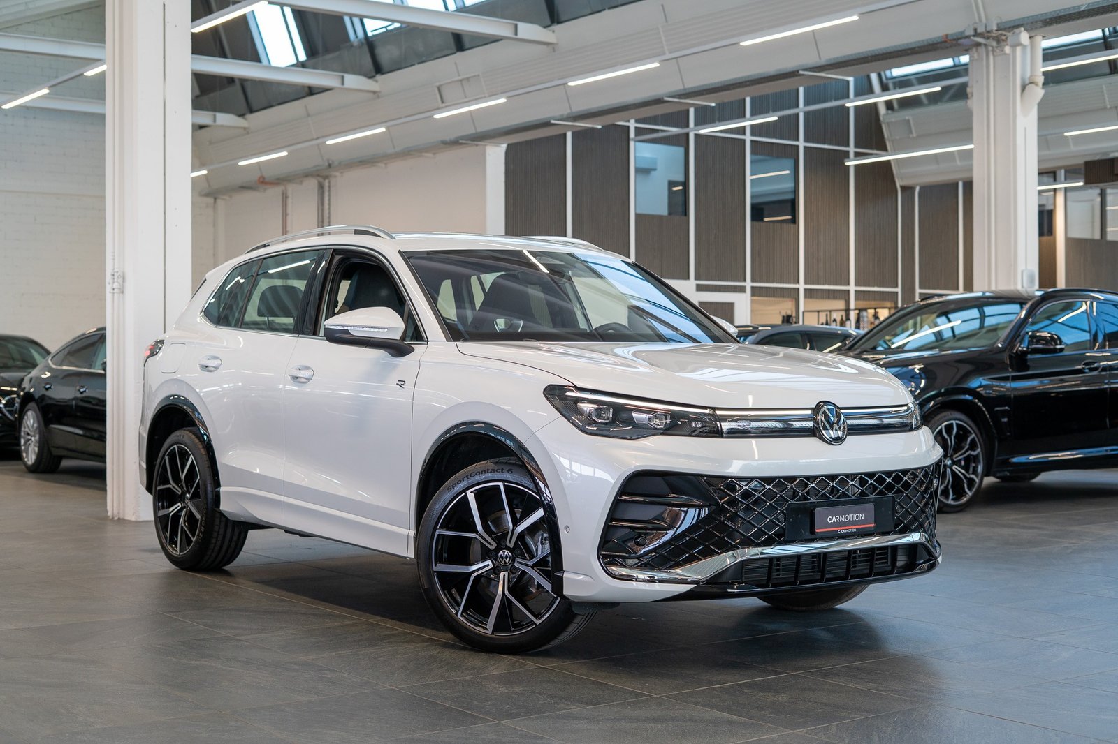 VW Tiguan 2.0 TSI R-Line DSG 4motion / Rückfahrkamera / Mas, Essence, Occasion / Utilisé, Automatique - 3