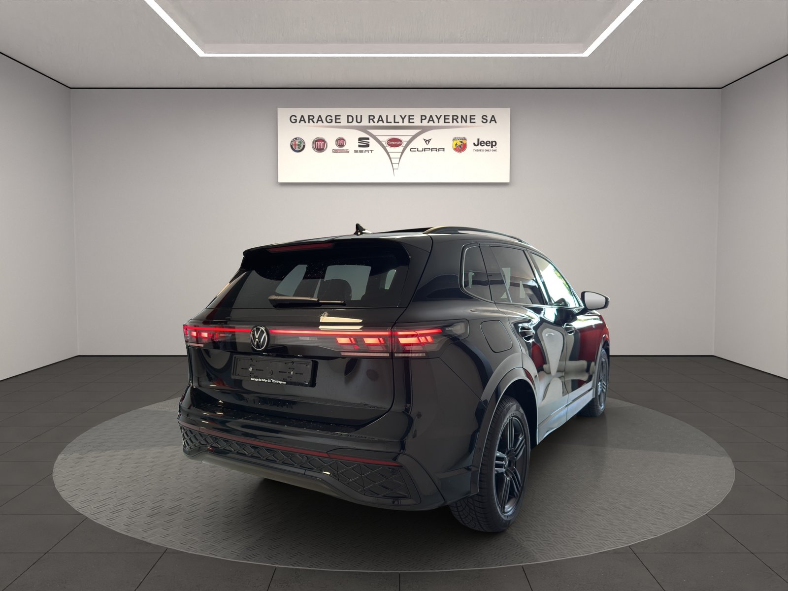 VW Tiguan 1.5 TSI evo2 mHEV R-Line DSG, Mild-Hybrid Benzin/Elektro, Occasion / Gebraucht, Automatik - 5