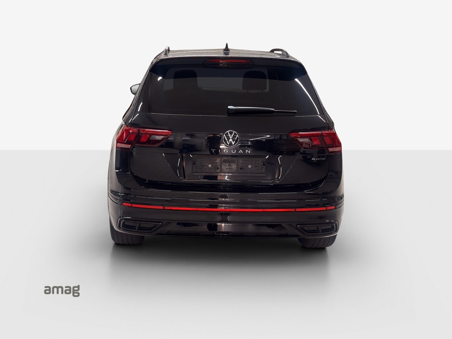 VW Tiguan R-Line, Petrol, Second hand / Used, Automatic - 4