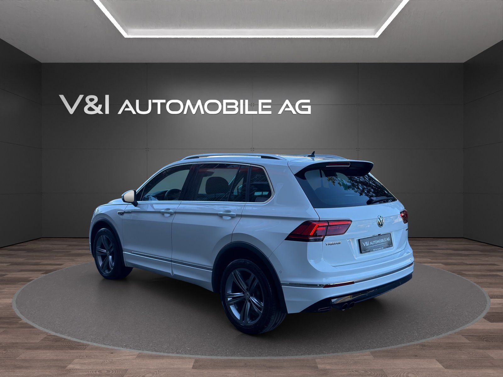 VW Tiguan 2.0TSI R-Line Highline 4Motion DSG, Essence, Occasion / Utilisé, Automatique - 4