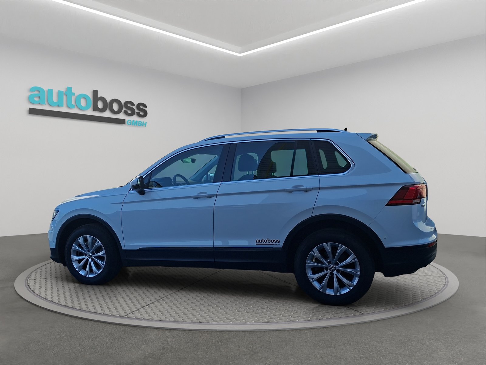 VW Tiguan 2.0TSI Comfortline 4Motion DSG, Benzin, Occasion / Gebraucht, Automatik - 4