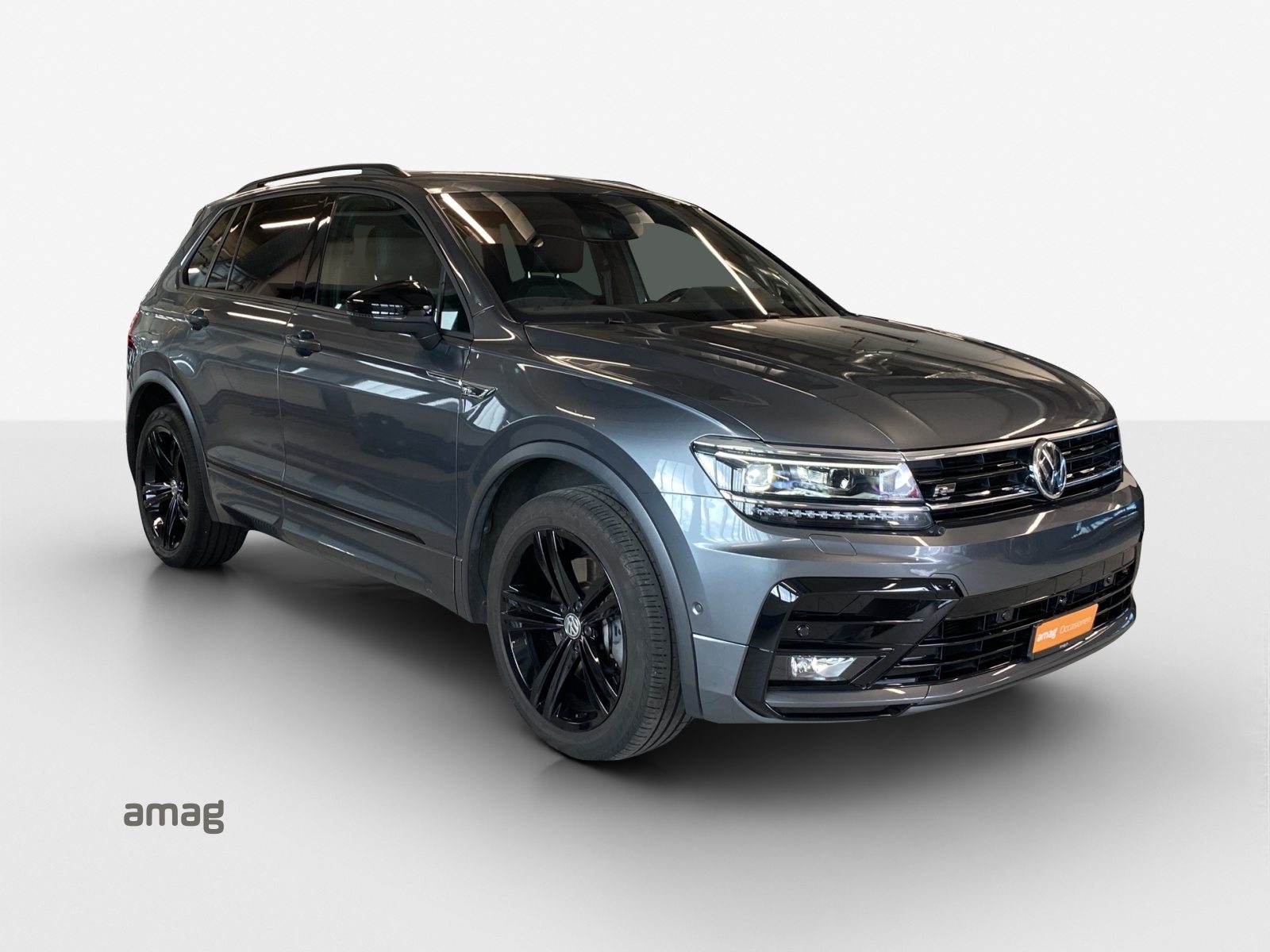 VW Tiguan Highline, Benzin, Occasion / Gebraucht, Automatik - 6