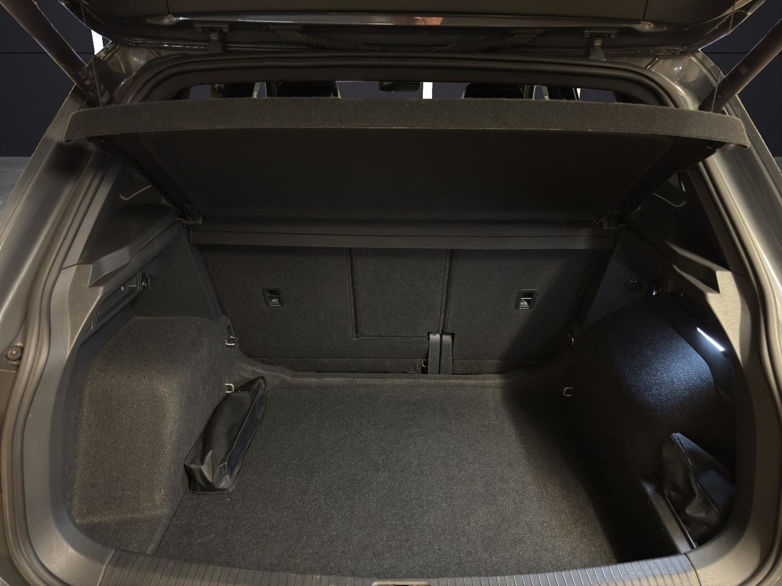 VW Tiguan 2.0 TDI SCR R-Line DSG mit Anhängerkupplung abschwen, Diesel, Occasion / Utilisé, Automatique - 5