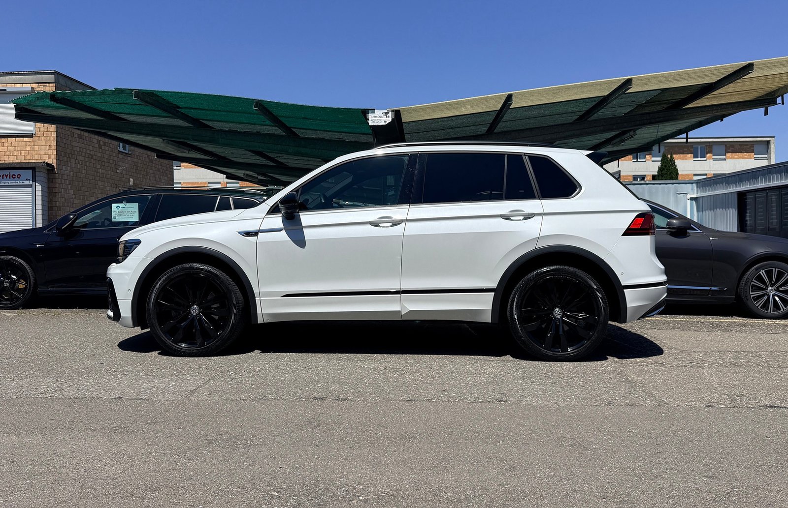 VW Tiguan 2.0TSI R-Line 4Motion DSG, Benzin, Occasion / Gebraucht, Automatik - 3