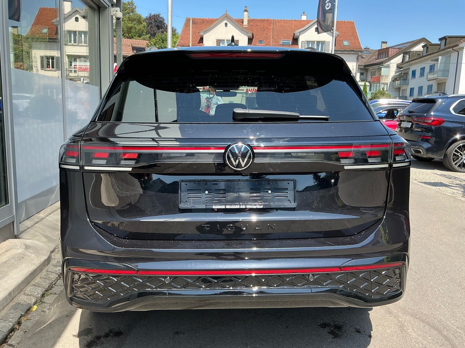 VW Tiguan 2.0 TSI 265 PS 4Motion R-Line *** PANORAMADACH KL, Petrol, Second hand / Used, Automatic - 5