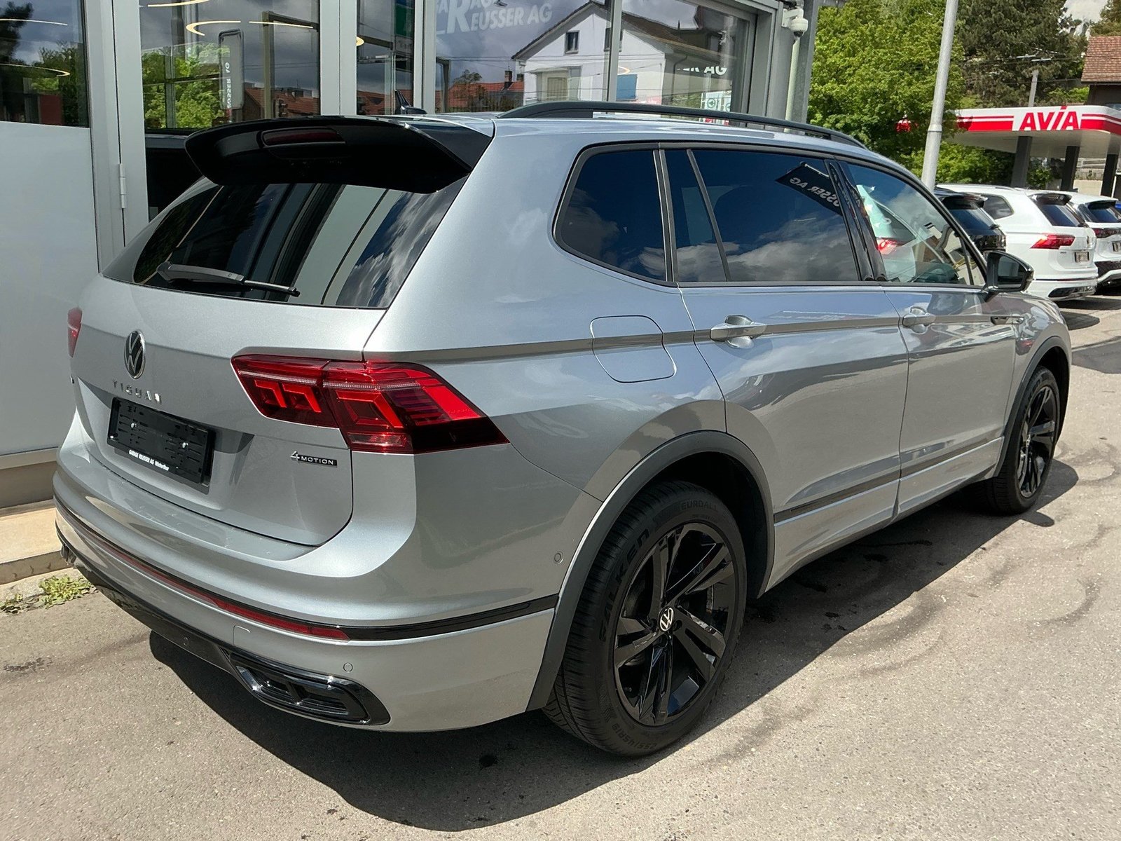 VW Tiguan Allspace R-LINE 4 MOTION *** ANHÄNGEKUPPLUNG 7 S, Petrol, Second hand / Used, Automatic - 4