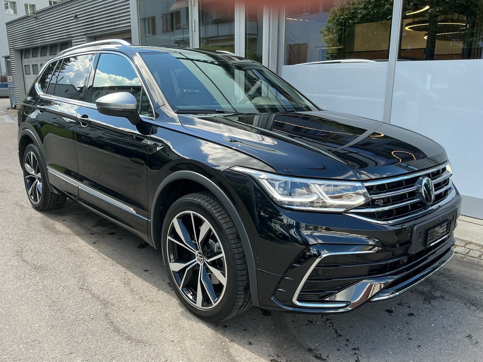 VW Tiguan Allspace R-LINE 4MOTION *** PANORAMAGLASDACH ANH, Diesel, Occasioni / Usate, Automatico - 3