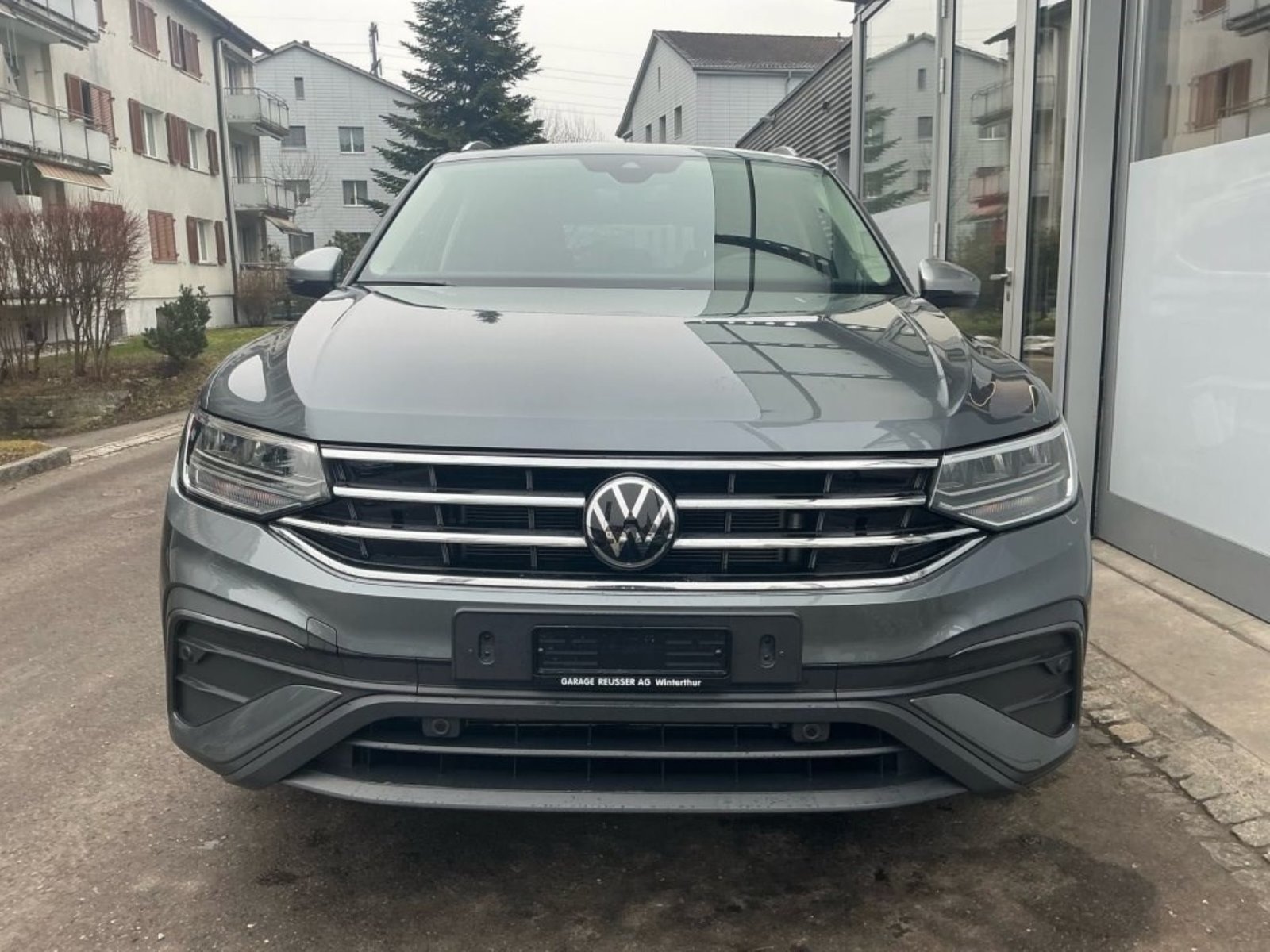 VW Tiguan Allspace 1.5 TSI DSG *** MIT ANHÄNGEKUPPLUNG ***, Petrol, Second hand / Used, Automatic - 2