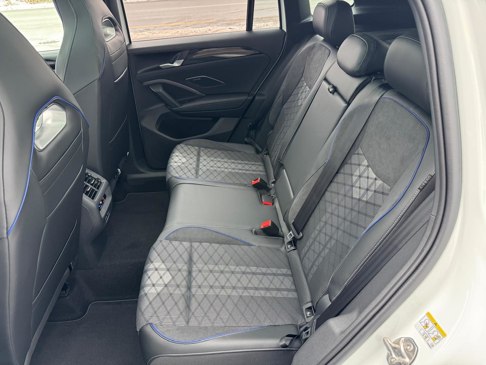 VW Tiguan R-Line, Benzin, Occasion / Gebraucht, Automatik - 7