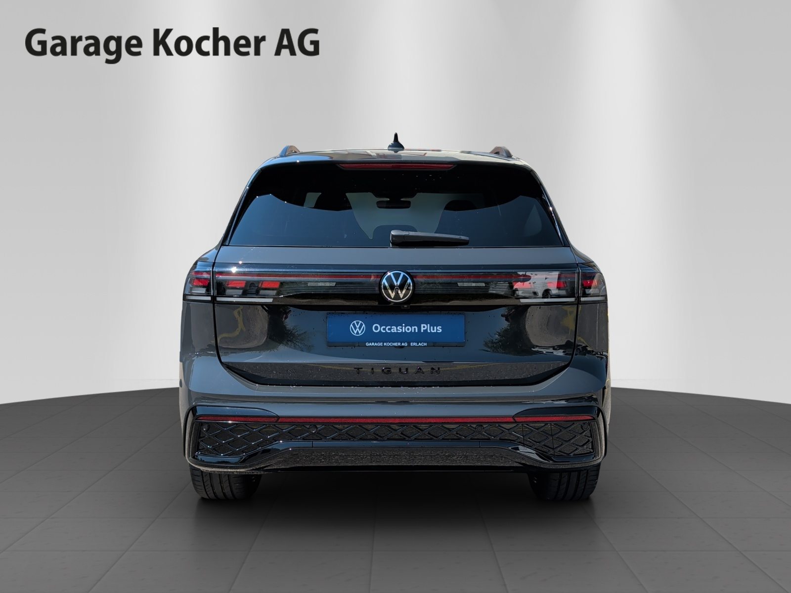 VW Tiguan R-Line, Full-Hybrid Petrol/Electric, Second hand / Used, Automatic - 4