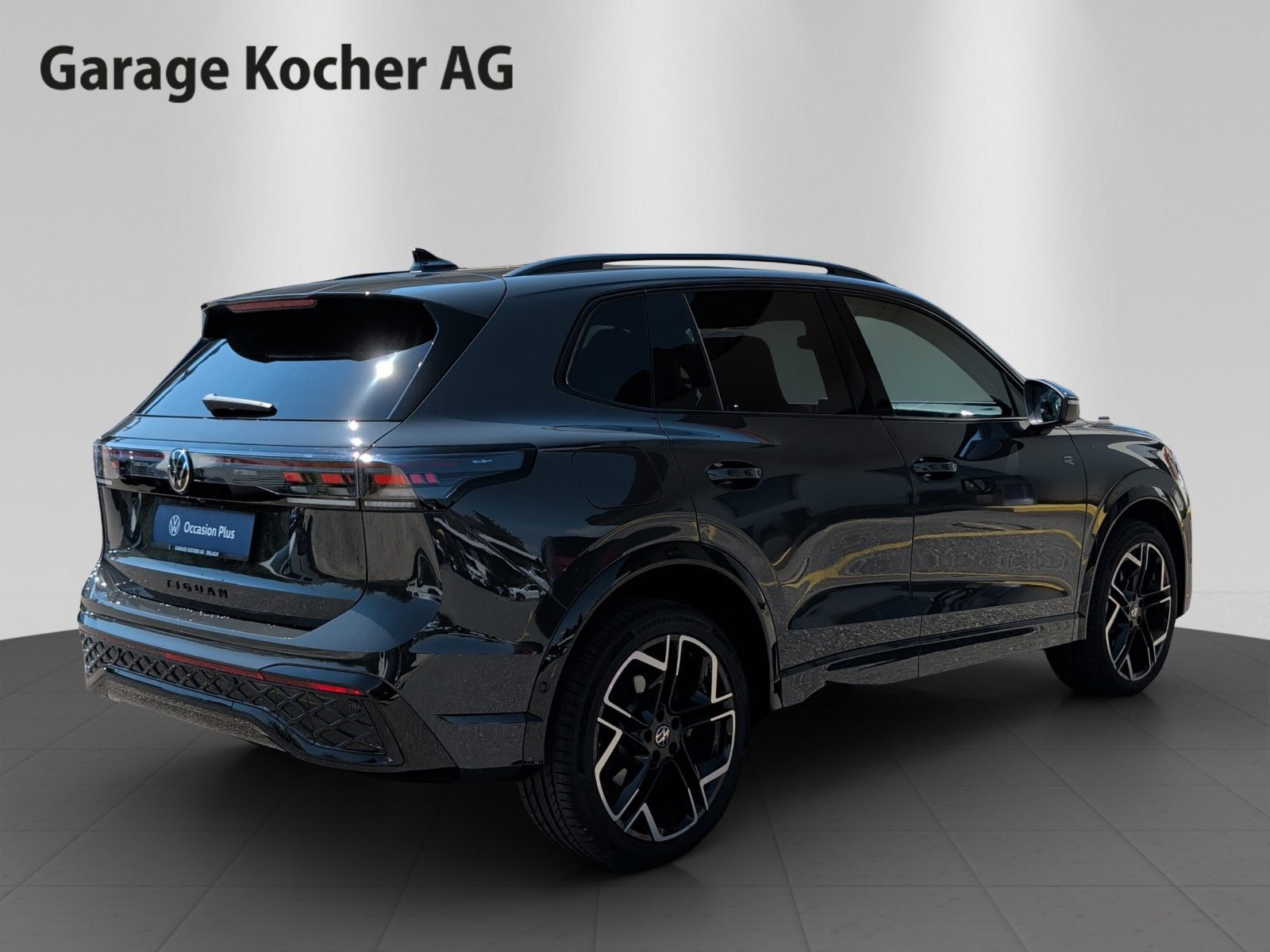 VW Tiguan R-Line, Full-Hybrid Petrol/Electric, Second hand / Used, Automatic - 6