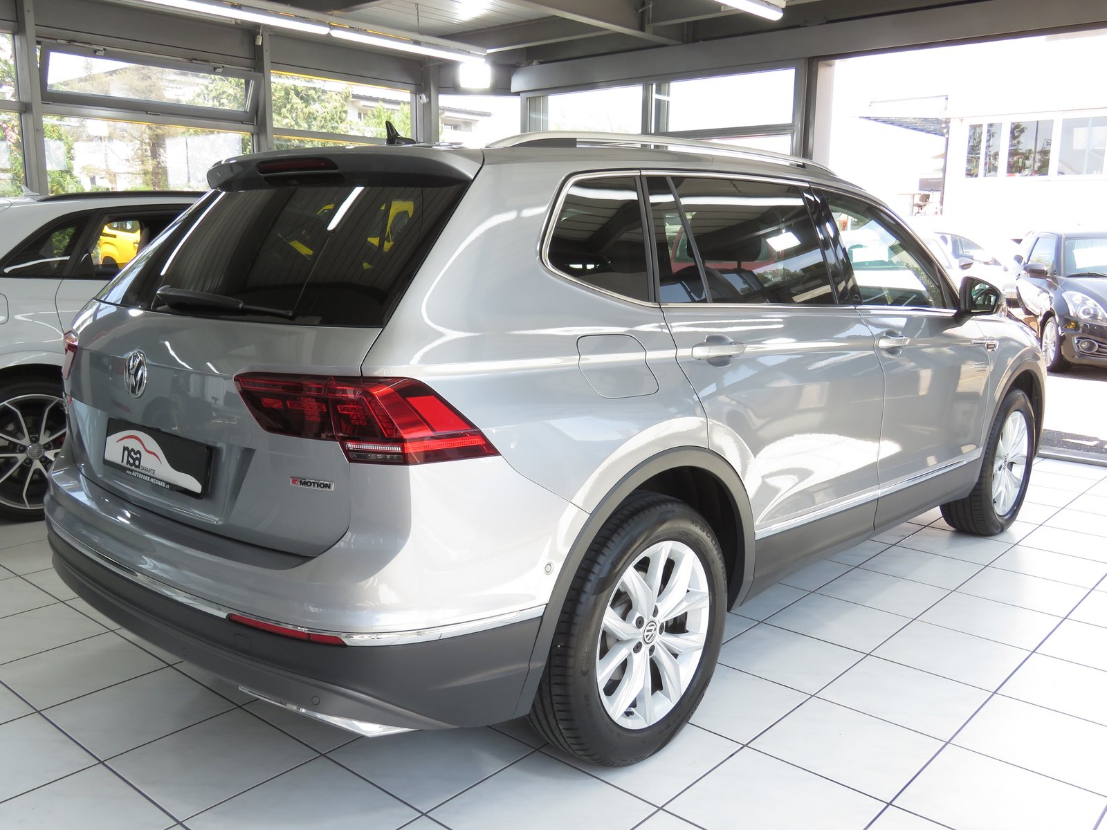 VW Tiguan Allspace 2.0TSI Highline 4Motion DSG, Petrol, Second hand / Used, Automatic - 4