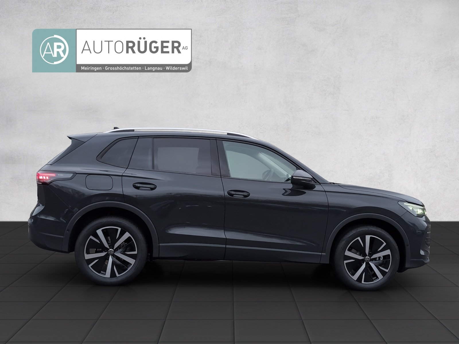 VW Tiguan 2.0 TSI United DSG 4Motion, Benzin, Occasion / Gebraucht, Automatik - 7