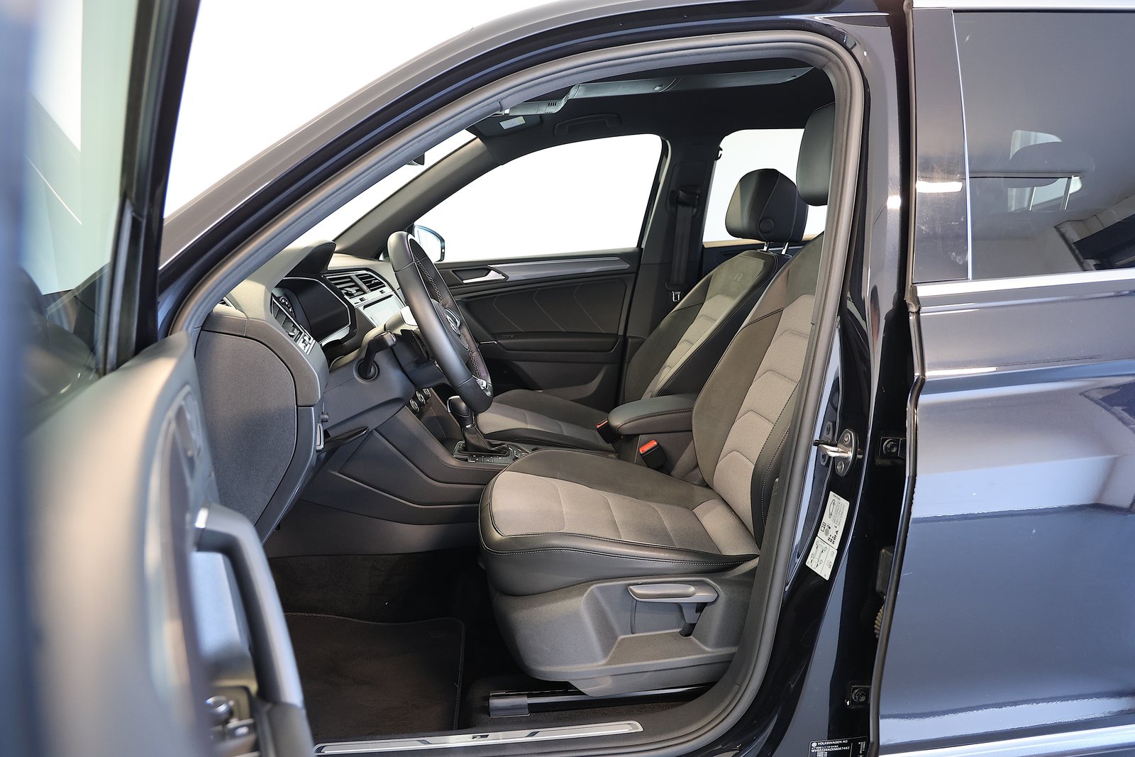 VW Tiguan Allspace 2.0 TDI SCR R-Line 4Motion DSG, Diesel, Occasion / Utilisé, Automatique - 6