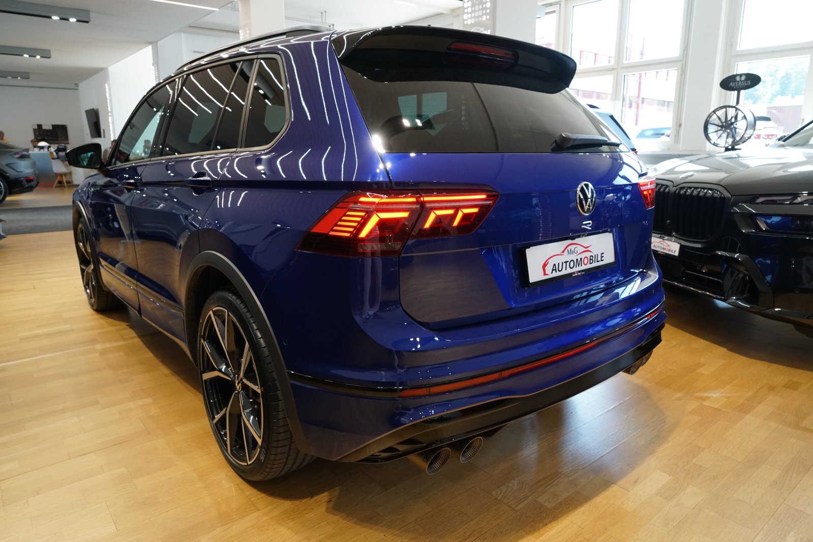 VW Tiguan 2.0TSI R 4Motion DSG Akrapovic, Benzin, Occasion / Gebraucht, Automatik - 5