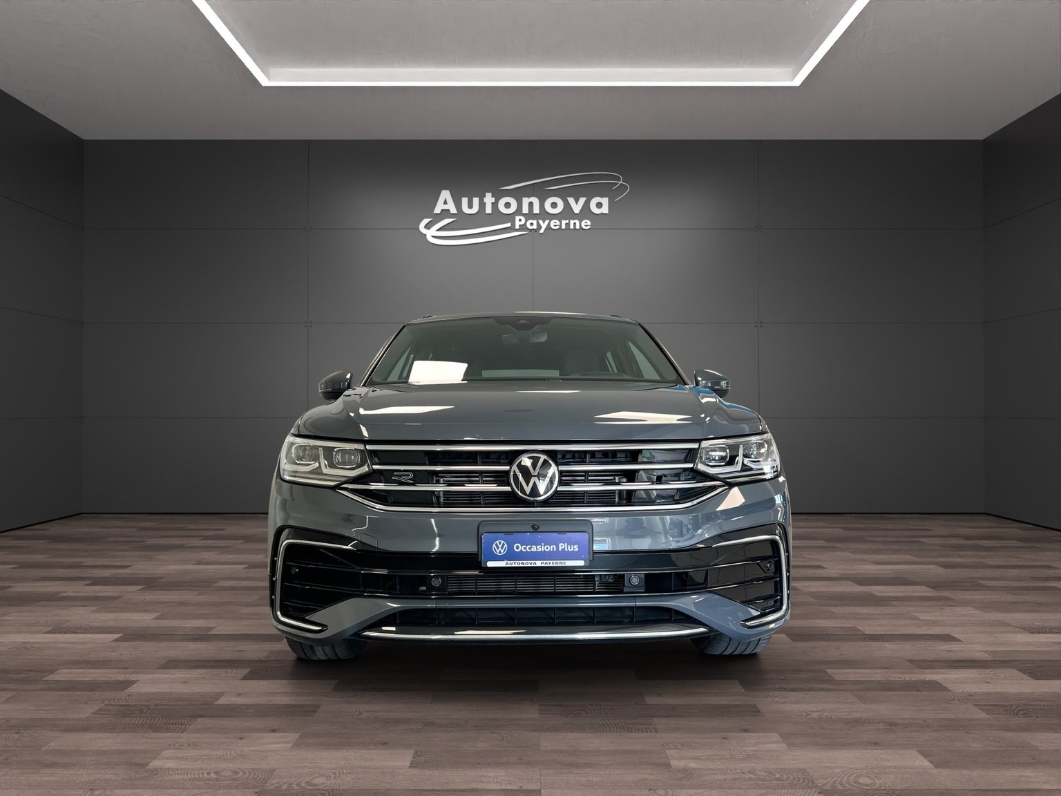 VW Tiguan 2.0TSI R-Line 4Motion DSG, Benzin, Occasion / Gebraucht, Automatik - 2