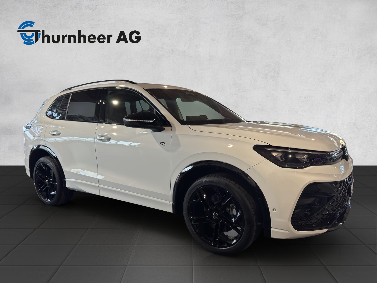 VW Tiguan R-Line UNITED, Essence, Occasion / Utilisé, Automatique - 7