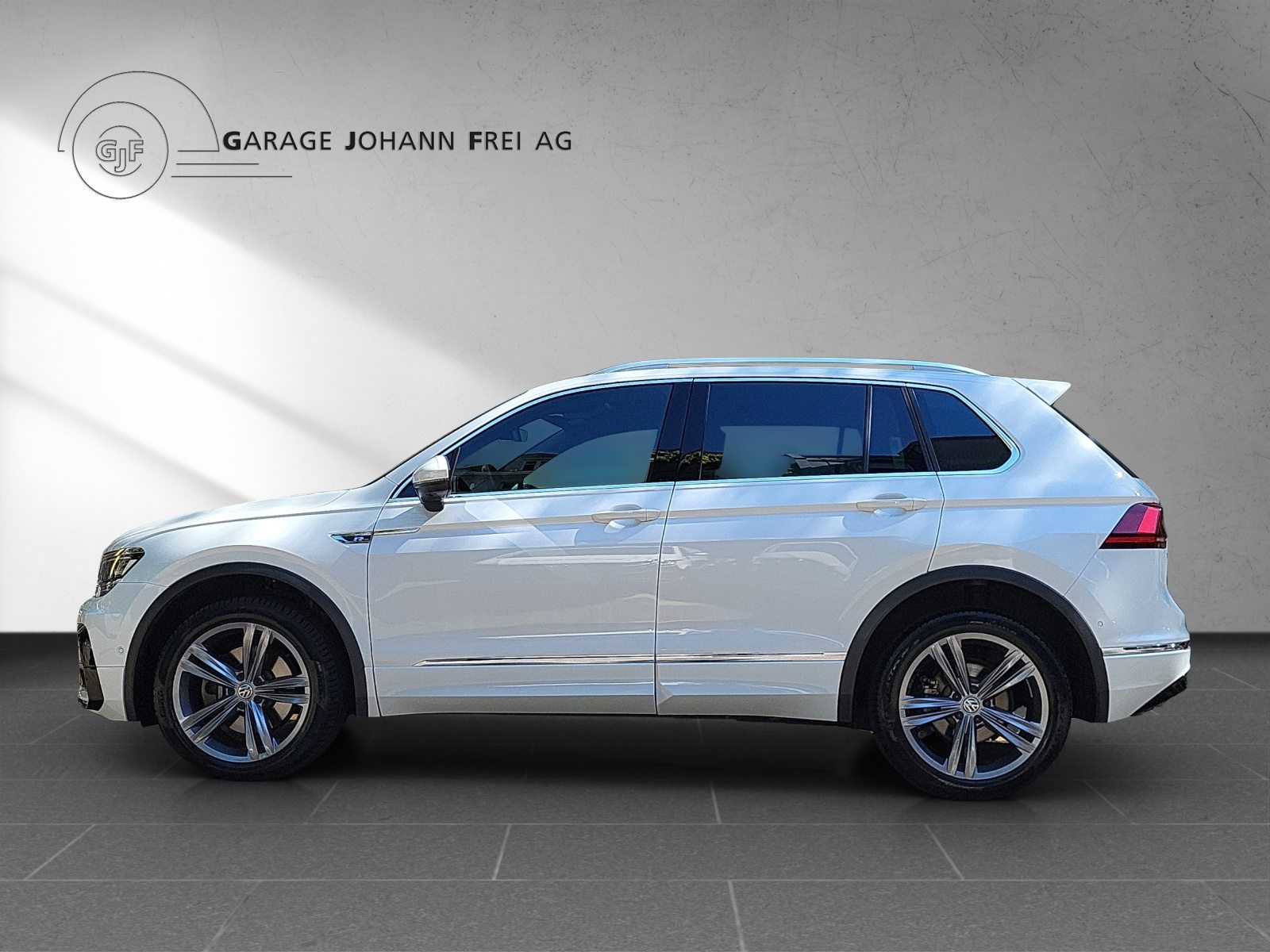 VW NEW Tiguan Highline, Diesel, Occasion / Gebraucht, Automatik - 2
