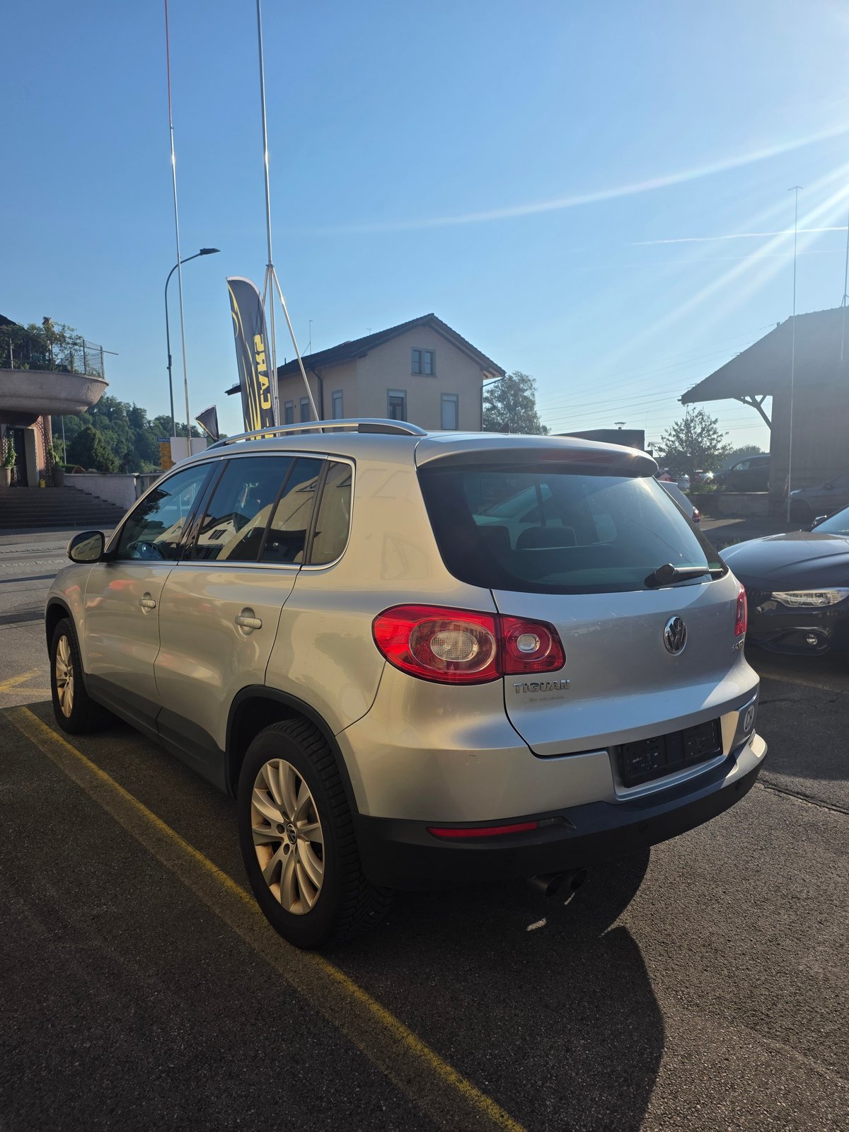 VW Tiguan 2.0 TDI SportStyle Tiptronic, Diesel, Second hand / Used, Automatic - 3
