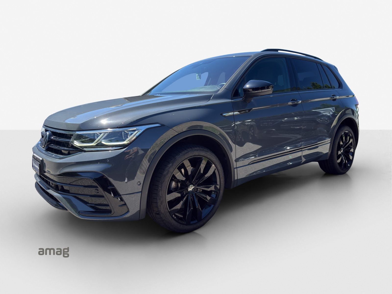 VW Tiguan R-Line
