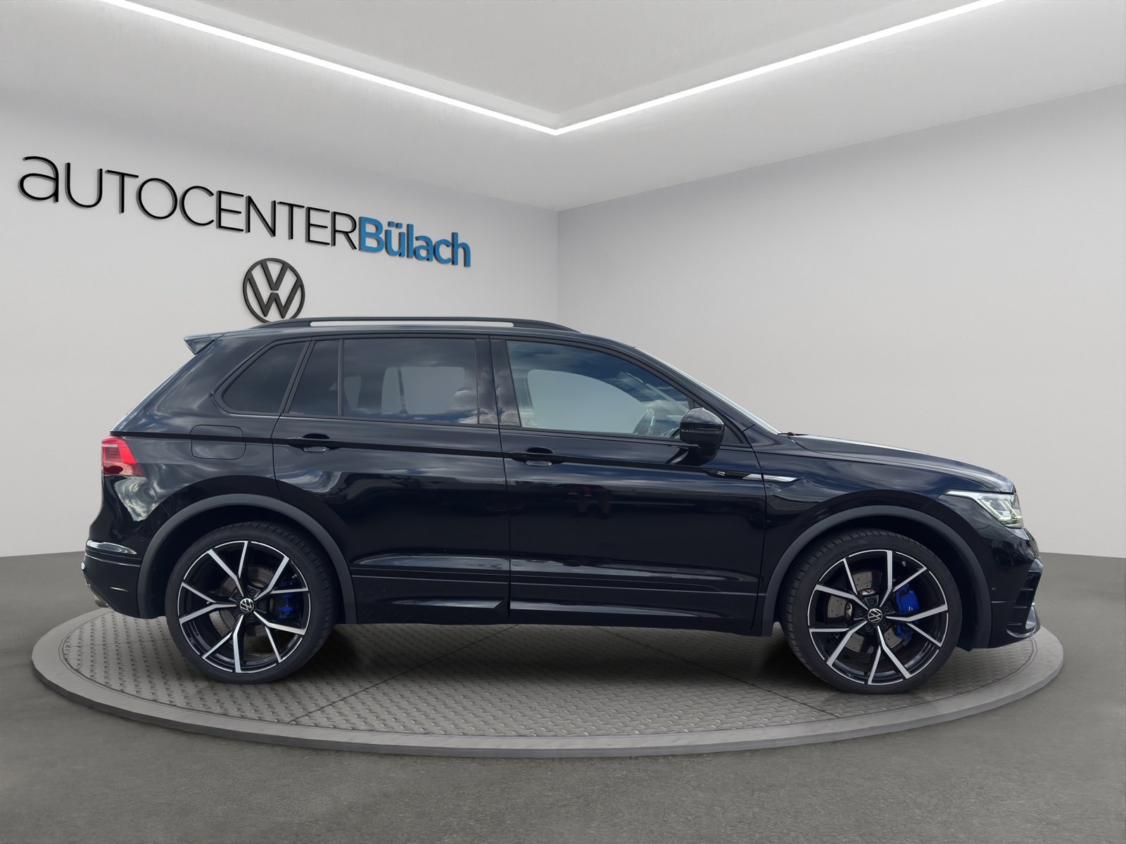 VW Tiguan 2.0TSI R 4Motion DSG, Benzin, Occasion / Gebraucht, Automatik - 4