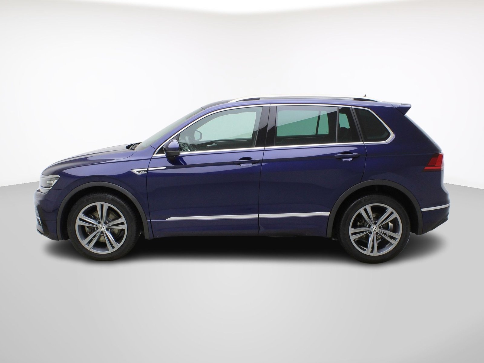 VW Tiguan 2.0 TSI DSG R-Line 4Motion, Benzin, Occasion / Gebraucht, Automatik - 3