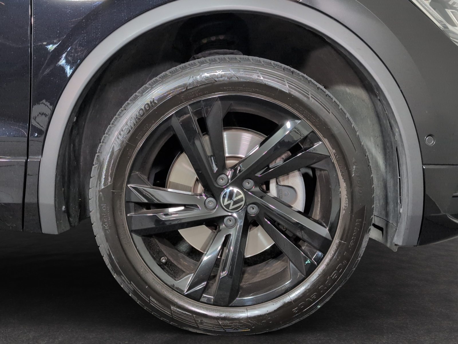 VW Tiguan R-Line, Voll-Hybrid Benzin/Elektro, Occasion / Gebraucht, Automatik - 5