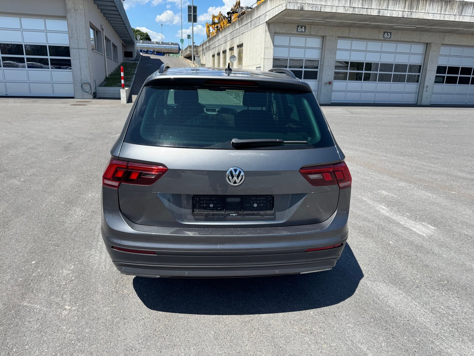 VW Tiguan 2.0 TSI Comfortline DSG, Petrol, Second hand / Used, Automatic - 3