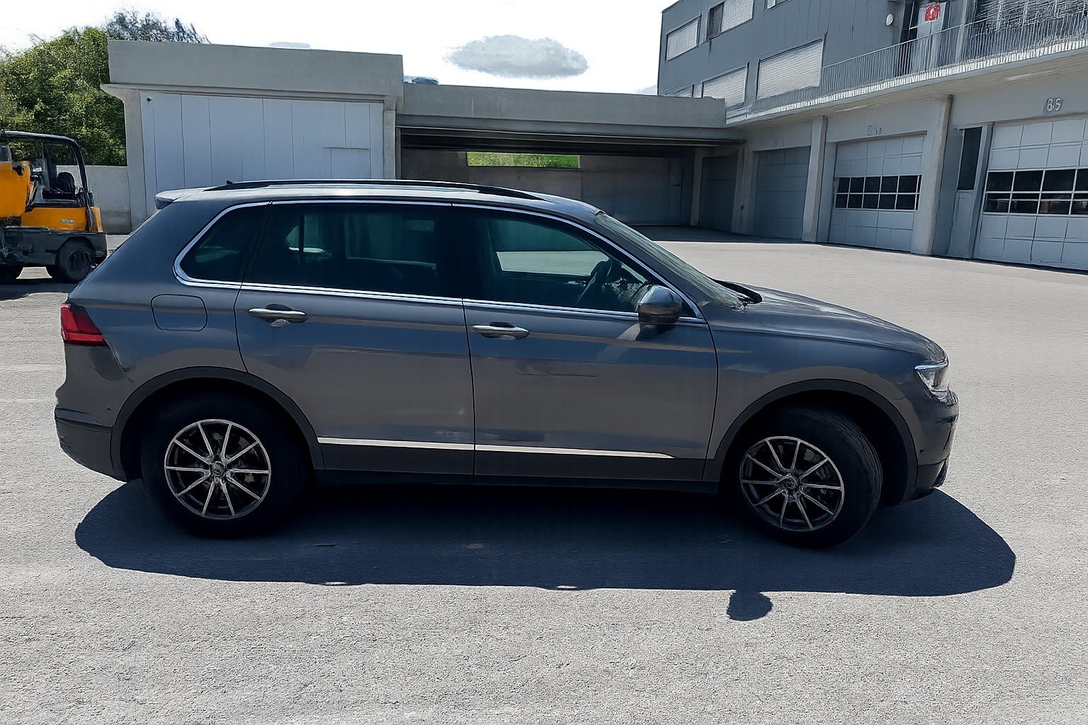VW Tiguan 2.0 TSI Comfortline DSG, Petrol, Second hand / Used, Automatic - 4