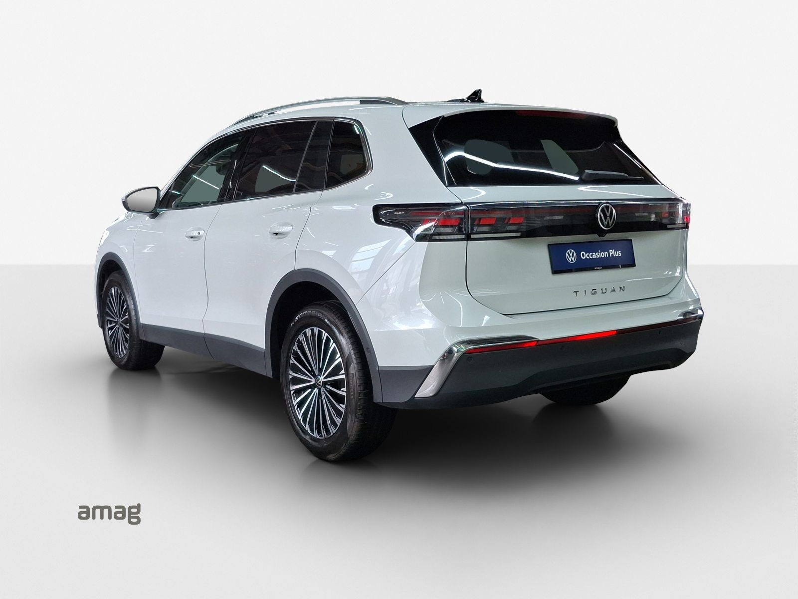 VW Tiguan Elegance, Essence, Occasion / Utilisé, Automatique - 3