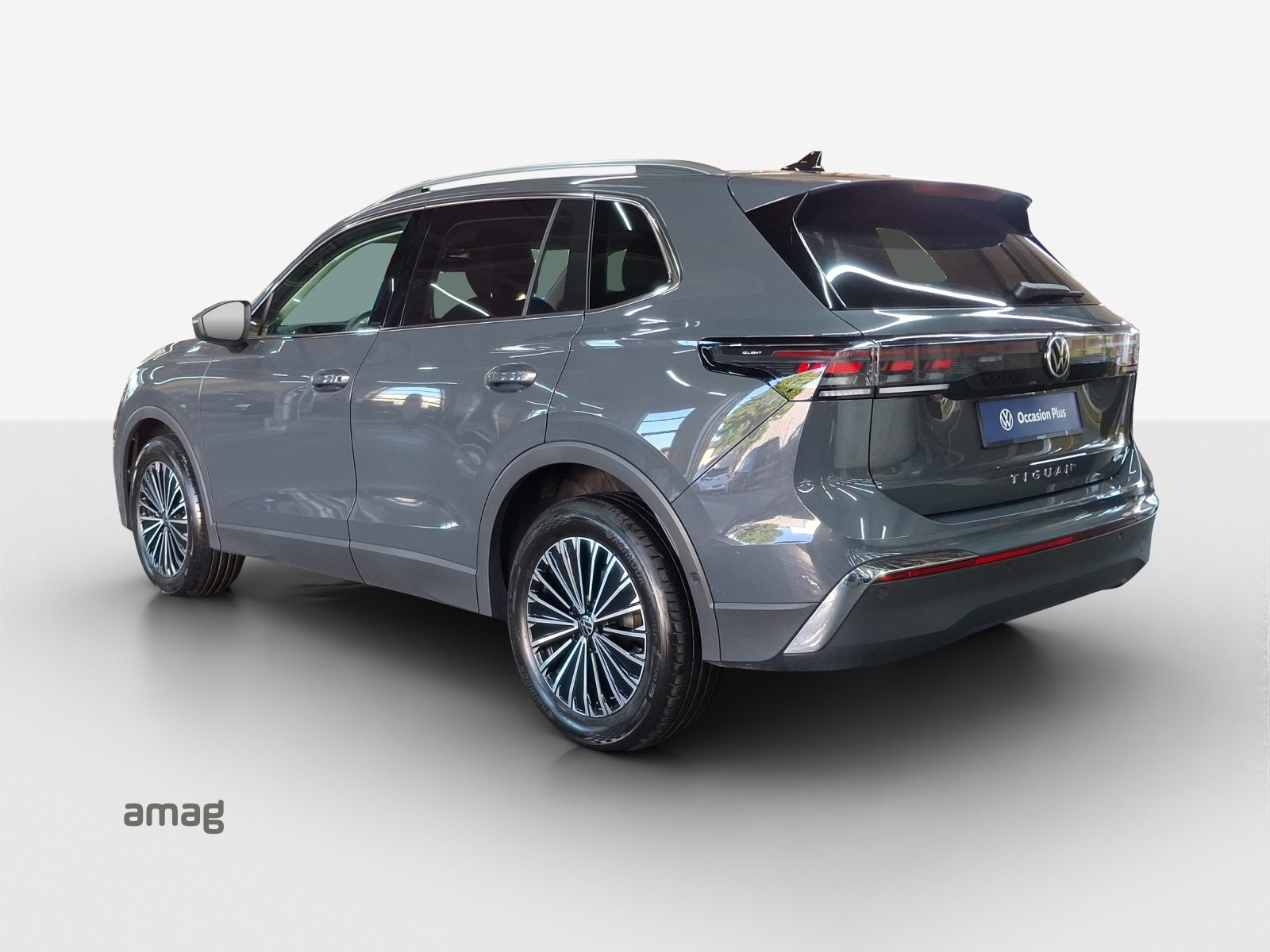 VW Tiguan Elegance, Benzin, Occasion / Gebraucht, Automatik - 3